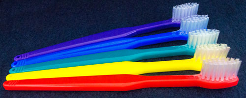 toothbrushes in 6 colors image